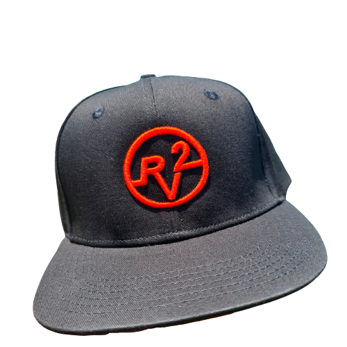 Кепка снепбек R2V (черного цвета)