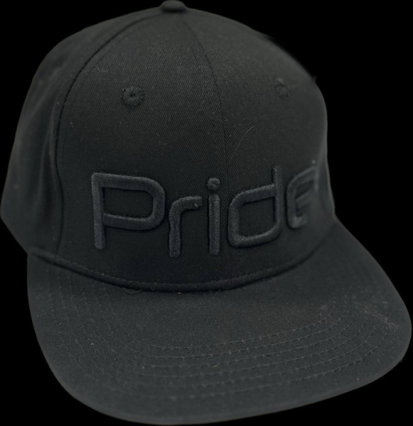 Кепка Pride черная